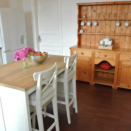 Nor14 - Vire - Maison Bear Ferienhaus *