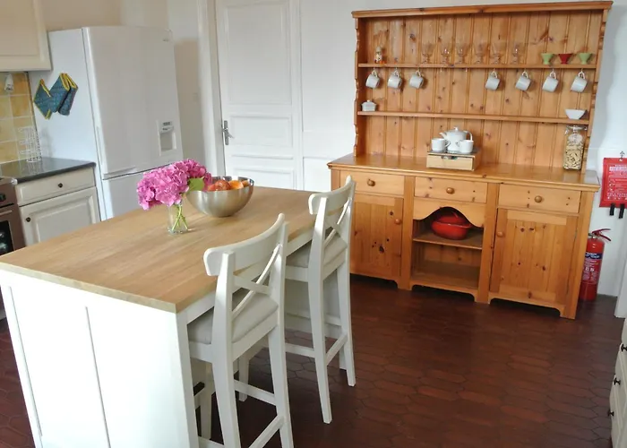 Nor14 - Vire - Maison Bear Feriehus *